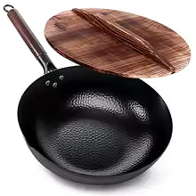 Wok traditionnel en fer martelé de 32 cm avec poignée en bois